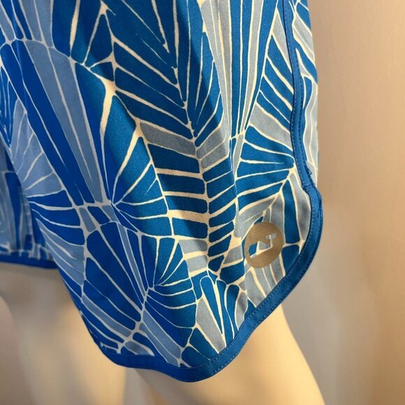 Vineyard Vines Men's Blue Abstract Palms Board Shorts - Size 36 - EUC - Picture 3 of 5